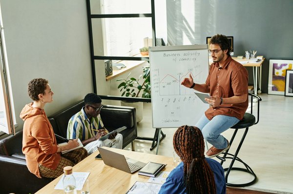 Coaching commercial : l'accès pour devenir un expert de la prospection digitale