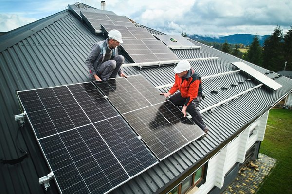 Tout ce qu'il faut savoir sur l'installation de panneaux photovoltaïques à Annecy