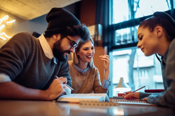 Créez des formations percutantes avec easygenerator pour vos idées